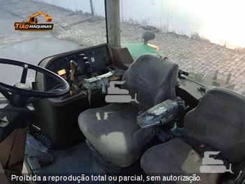 Trator Agrícola John Deere 7200J