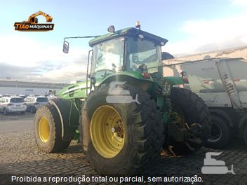 Trator Agrícola John Deere 7200J