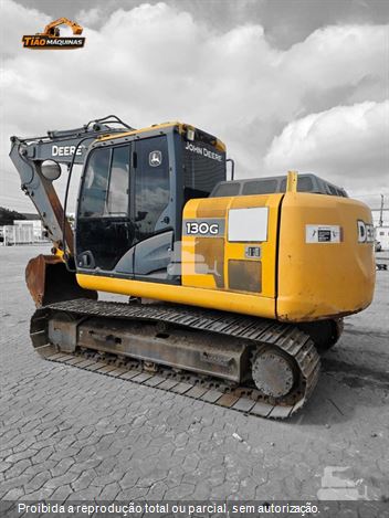 Escavadeira John Deere 130G