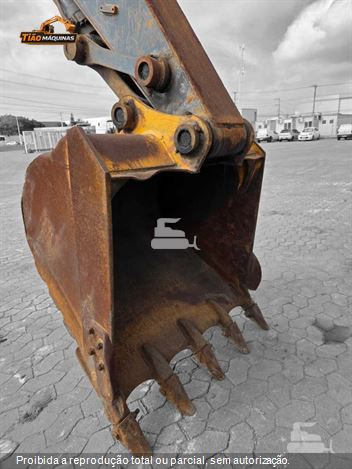 Escavadeira John Deere 130G