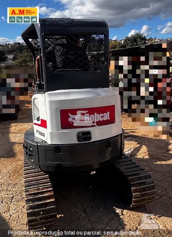 Mini-Escavadeira Bobcat E26