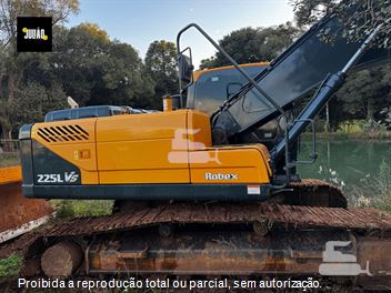 Escavadeira Hyundai R225L VS