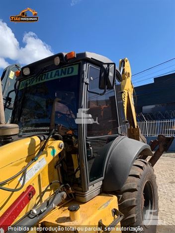 Retro Escavadeira New Holland B110B