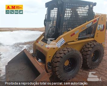 Mini-Carregadeira Caterpillar 226B 3