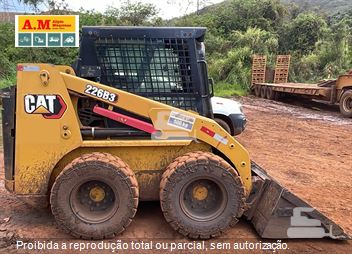Mini-Carregadeira Caterpillar 226B 3