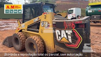 Mini-Carregadeira Caterpillar 226B 3