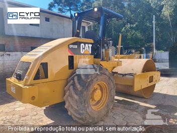 Rolo Compactador Caterpillar CP-533C