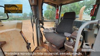 Motoniveladora Caterpillar 140M