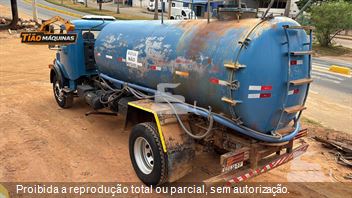 Caminhão Mercedes-Benz 1113 2-Eixos 2p (diesel)