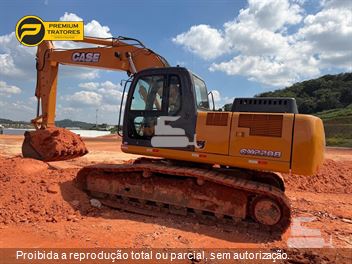 Escavadeira Case CX220B