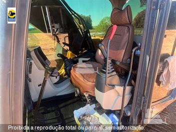 Escavadeira Case CX220C