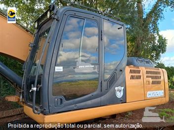 Escavadeira Case CX220C