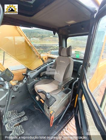 Escavadeira Hyundai R220LC-9S