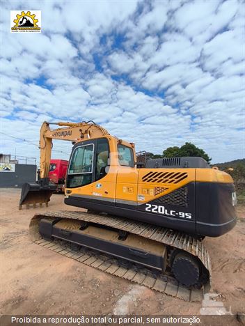 Escavadeira Hyundai R220LC-9S