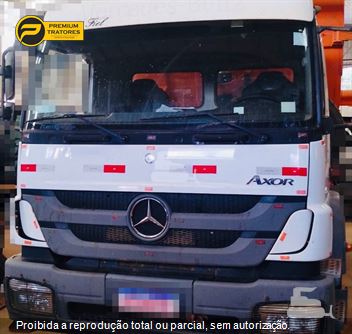 Caminhão Mercedes-Benz Axor 3131 6x4 2p (diesel)(E5)