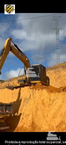 Escavadeira Caterpillar 312D2L