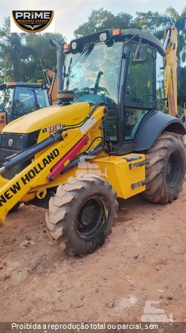 Retro Escavadeira New Holland B110B