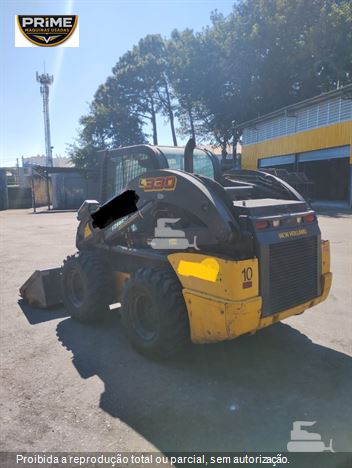 Mini-Carregadeira New Holland L330