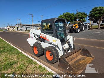 Mini-Carregadeira Bobcat S550