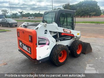 Mini-Carregadeira Bobcat S550