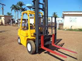 Empilhadeira Komatsu FG25