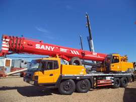 Guindaste Sany STC800