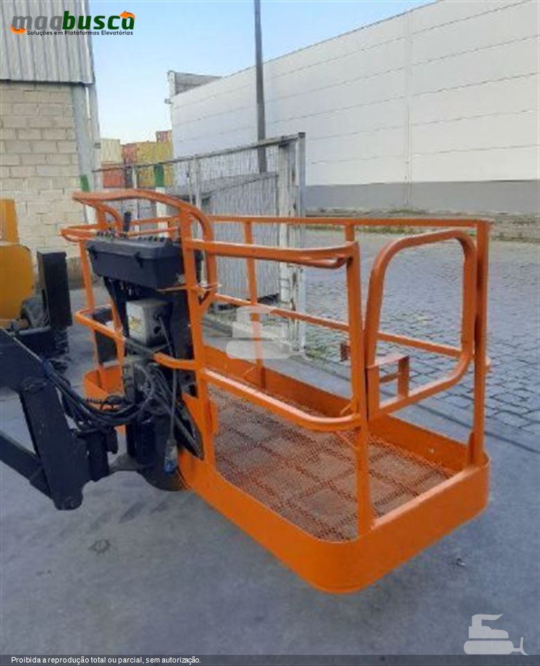 Plataforma Aérea (Elevatória) JLG 1350 SJP - 2011 - Itajaí / SC