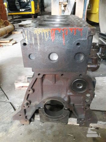 Bloco motor escavadeira komatsu PC130 e PC138