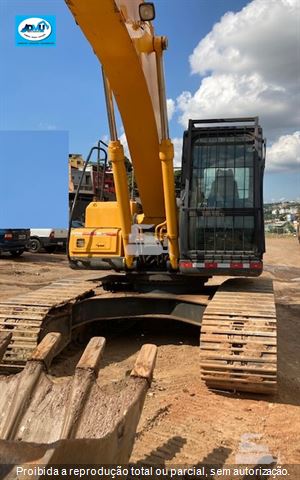 Escavadeira Hyundai R210LC-7