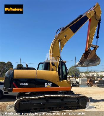 Escavadeira Caterpillar 320D