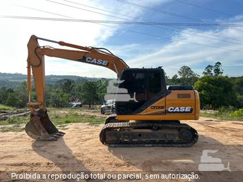 Escavadeira Case CX130B