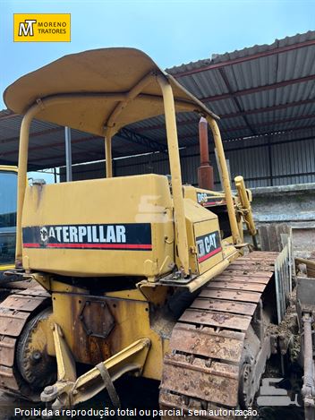 Trator de Esteira Caterpillar D6D