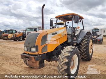Trator Agrícola Valtra BM125