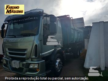 Caminhão Iveco TECTOR 240E25 6x2 2p (Diesel)