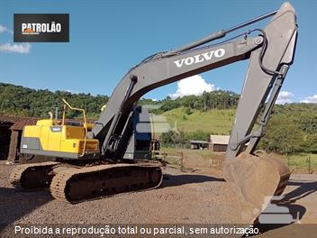Escavadeira Volvo EC220D