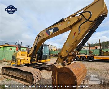 Escavadeira Caterpillar 323DL ME