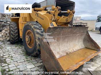 Pá Carregadeira Michigan 75III