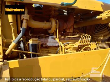 Trator de Esteira Caterpillar D6D