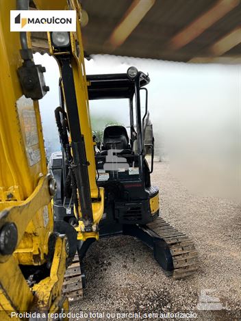 Mini-Escavadeira Yanmar Vio30