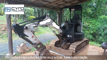 Mini-Escavadeira Bobcat E26