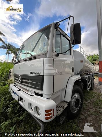 Caminhão Mercedes-Benz Atron 2729 K 6x4 2p (diesel) (E5)