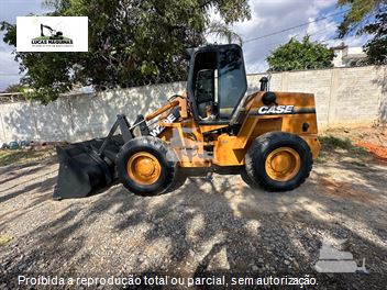 Pá Carregadeira Case W20E