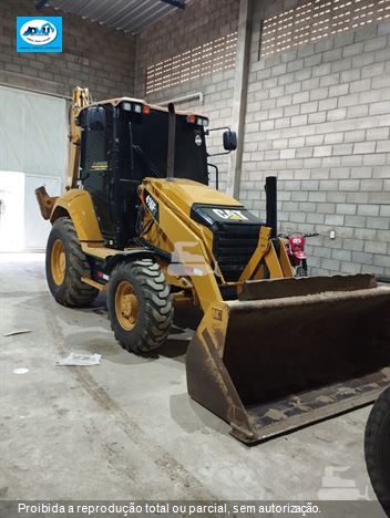 Retro Escavadeira Caterpillar 416F2