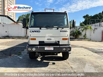Caminhão Ford CARGO 6332 E 6x4 T 3-Eixos 2p (diesel)