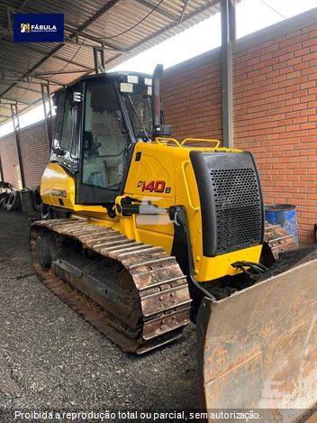 Trator de Esteira New Holland D140 B
