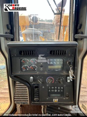 Trator de Esteira Caterpillar D6T XL