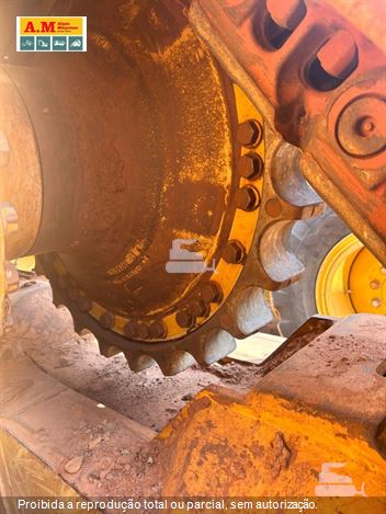 Trator de Esteira Caterpillar D8T