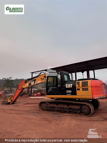 Escavadeira Caterpillar 320D