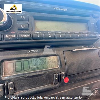 Caminhão Volkswagen 32-360 Constellation 6x4 2p (diesel)(E5)
