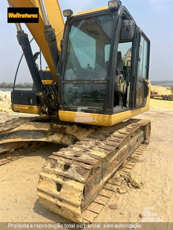 Escavadeira Caterpillar 320D2L